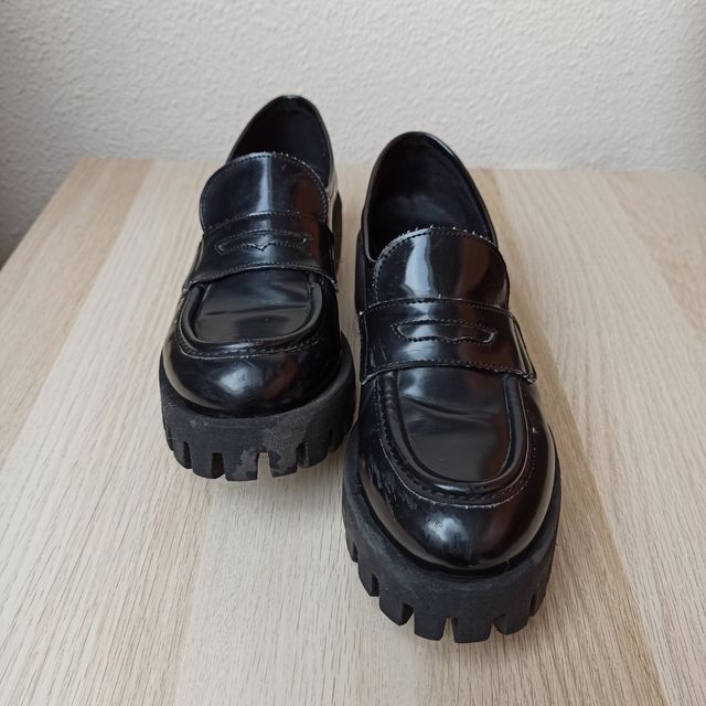 Mocasines de charol de plataforma