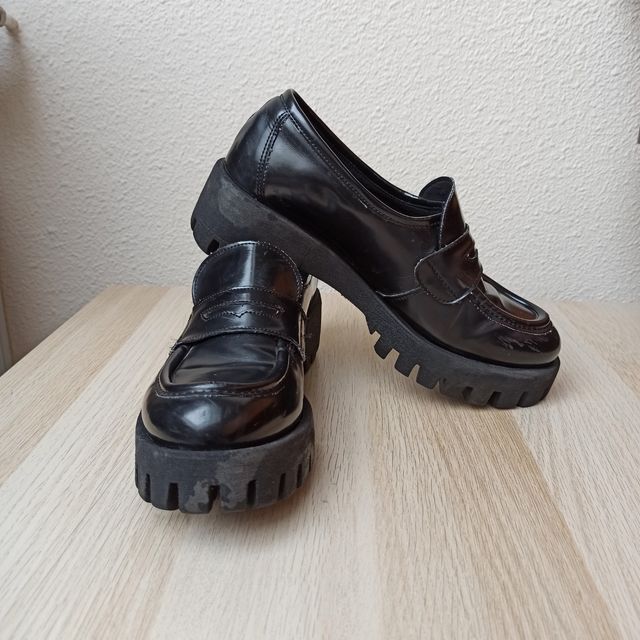 Mocasines de charol de plataforma