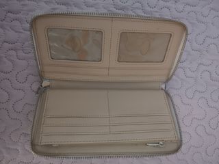 Cartera Rosa Guess