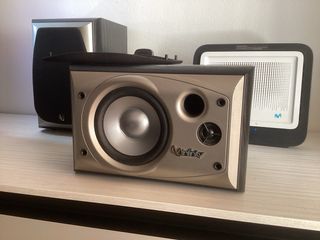 Altavoz central Infinity