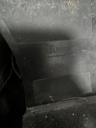 Botas piel negra talla 38 mujer de Pull and Bear