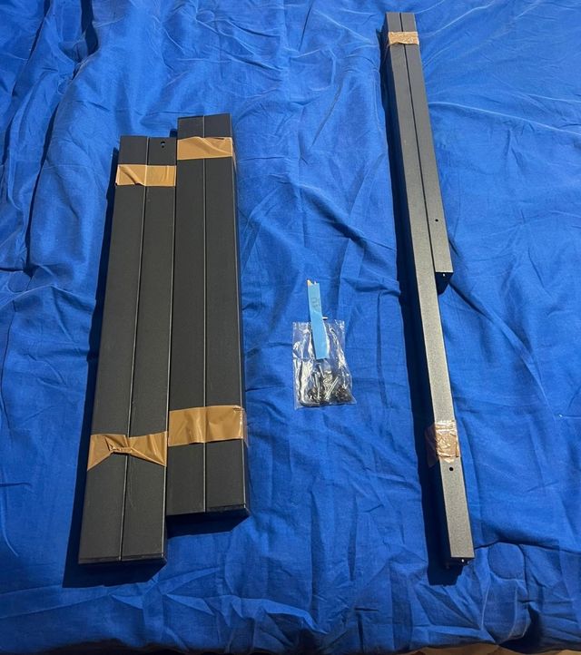 Patas cuadradas y estructura mesa Emuca