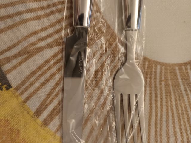 SET cuchillo y tenedor Leche Pascual