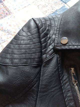 Cazadora biker imitación piel