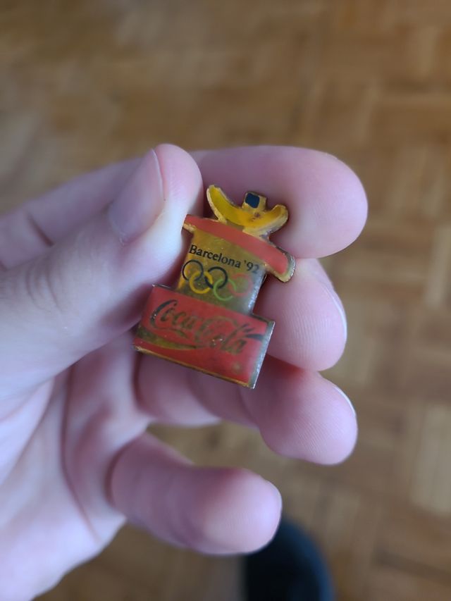 Pin cobi Coca Cola