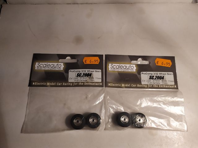 Llantas de aluminio y espumas Scaleauto