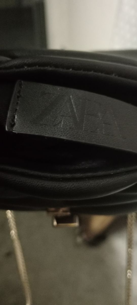 Mini bolso negro Zara