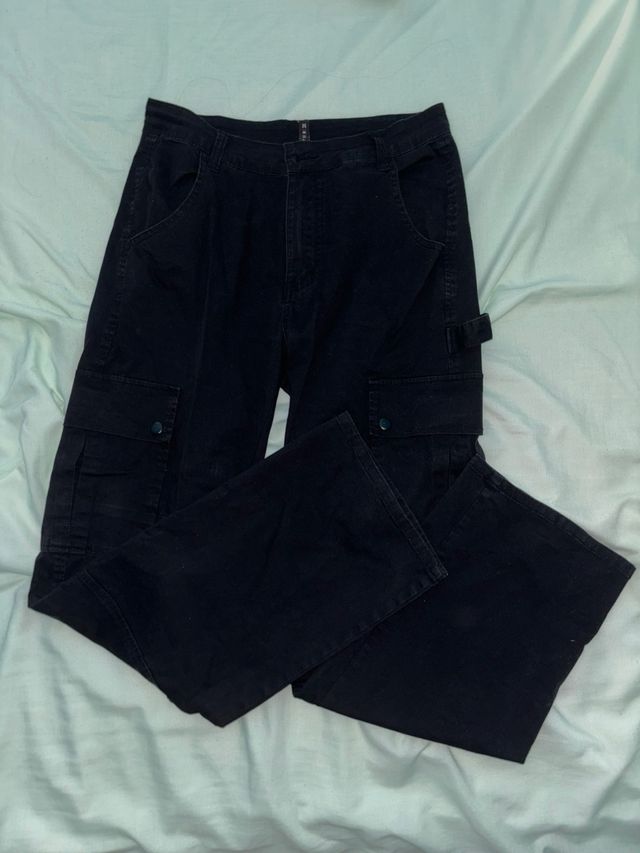 Pantalones cargo negros
