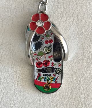 Chaveiro lembrança Óbidos sandália metal novo