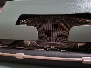 Máquina Olivetti lettera 32 