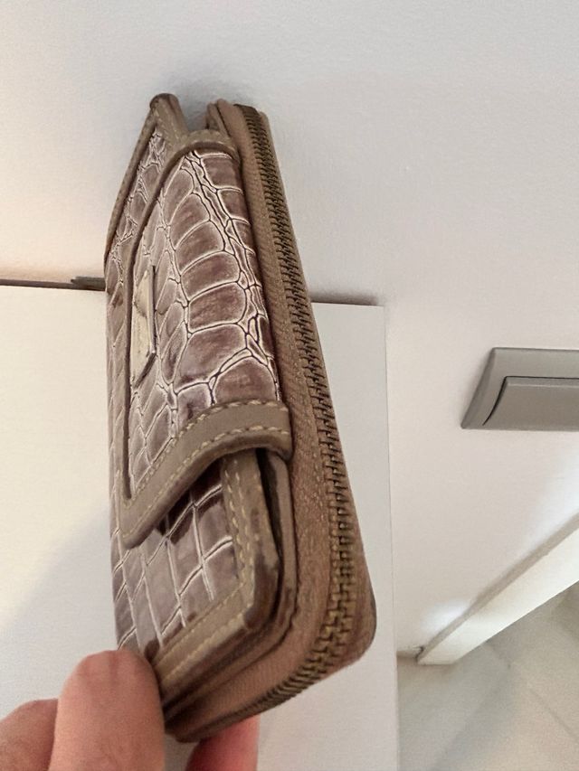 Monedero billetera Guy Laroche