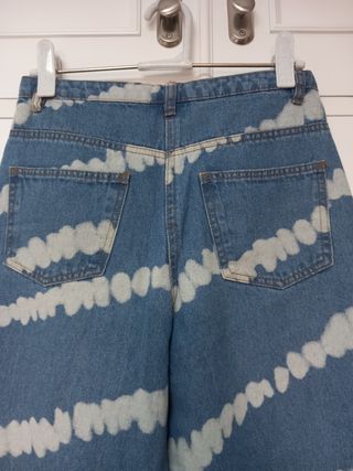 Pantalón vaquero pata ancha