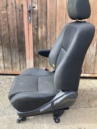 Asiento Del Izqu. TOYOTA COROLLA VERSO (
