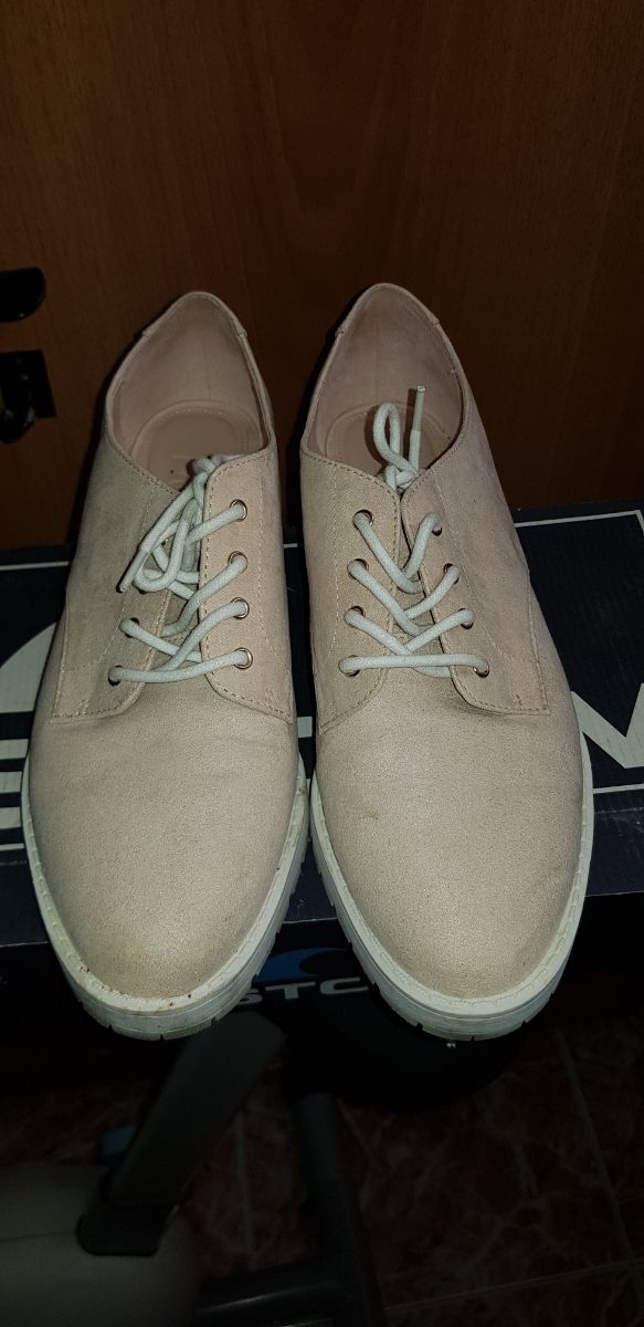 Zapatos de cordones de Bershka