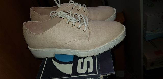 Zapatos de cordones de Bershka