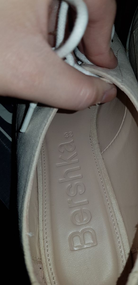 Zapatos de cordones de Bershka