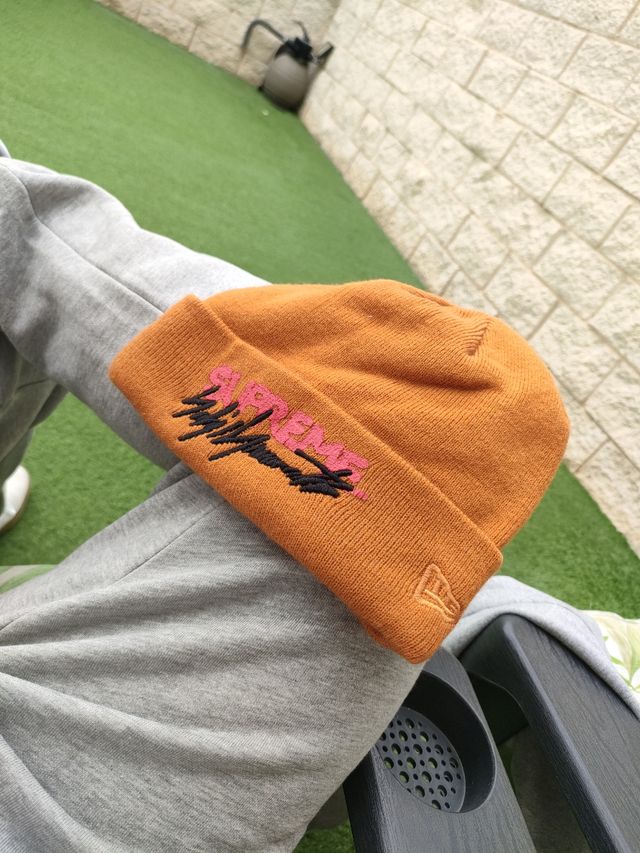 Gorro supreme x new era 2023