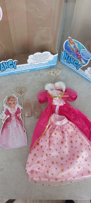 Muñecas Nancy
