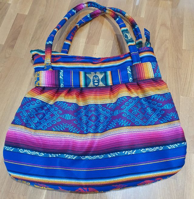 Carteira / Mala colorida Rumipamba