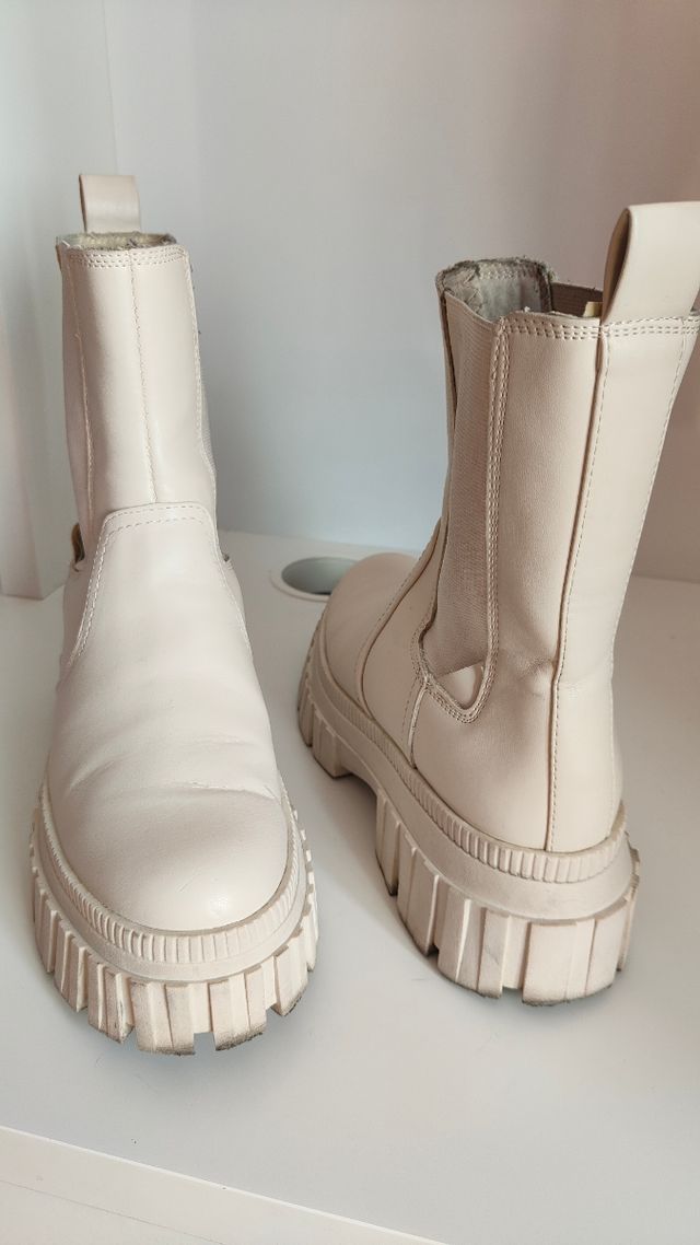 Botas de Stradivarius, talla 37