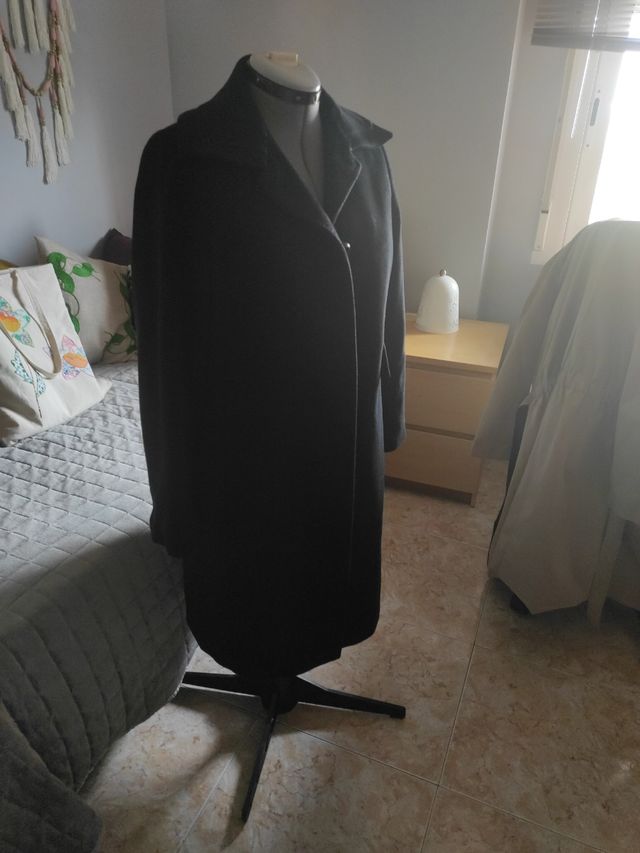 Abrigo Paño negro talla 42