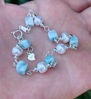 Pulsera, plata ley perlas y larimar