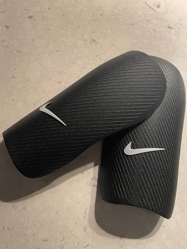 Espinilleras de futbol