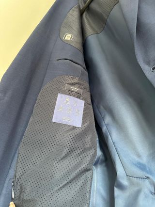 Traje azul marino Mango 44 y 50