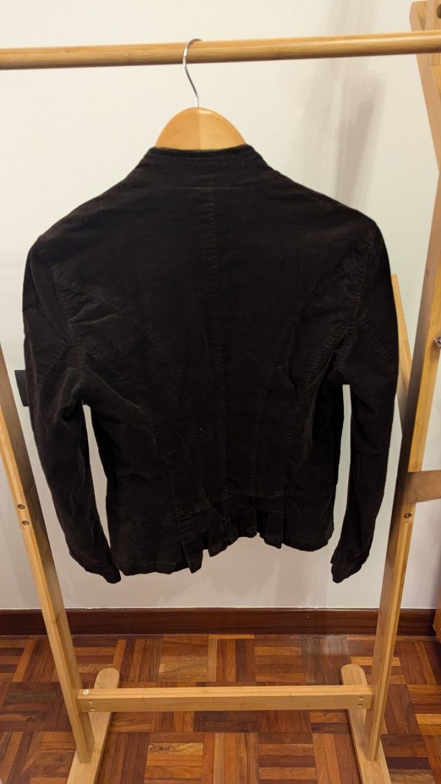 Chaqueta pana marrón 