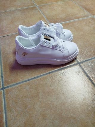 Zapatos Blancos
