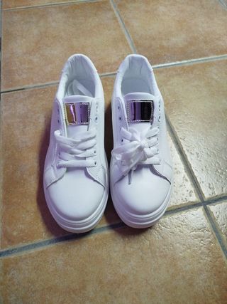 Zapatos Blancos
