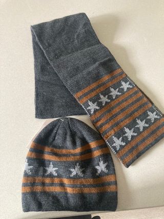Gorro y bufanda niño Zara