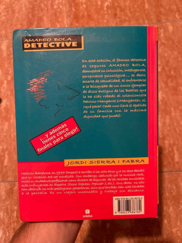 Libro “Amadeo Bola... Detective”
