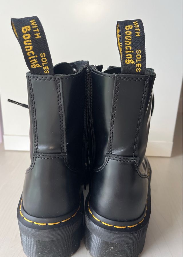 BOTAS Dr Martens: PLATAFORMA JADON DE PIEL SMOOTH