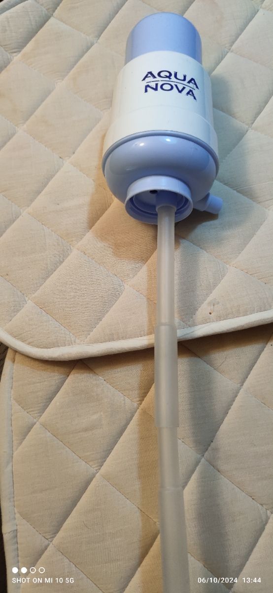 Dispensador/ bomba manual. P/ garrafas