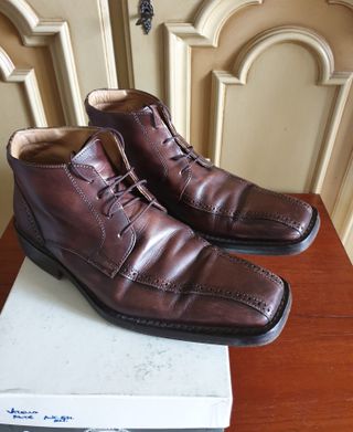 Scarpe vitello marrone mis. 43 Marca Hard  Usate p