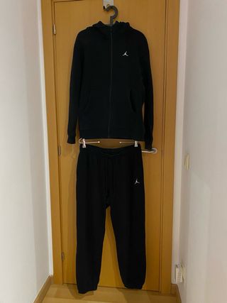 Conjunto chandal Jordan