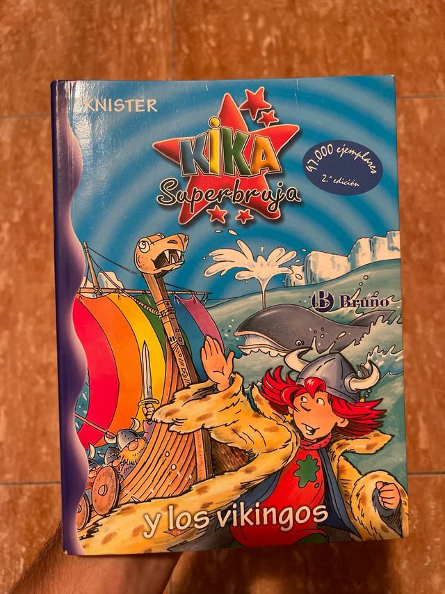 Libro “Kika superbruja y los vikingos”