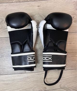 Guantes de boxeo OUTSHOCK | 8 OZ