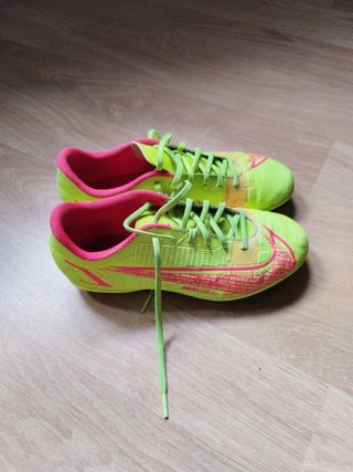 Botas futbol niño