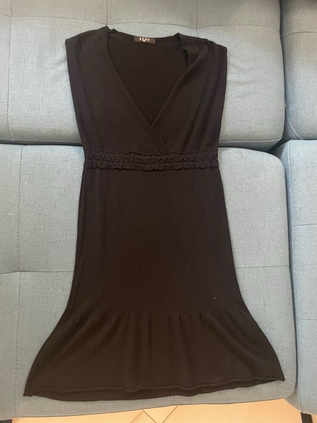 Vestitino nero sbracciato invernale