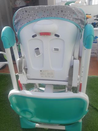 Trona tuc tuc