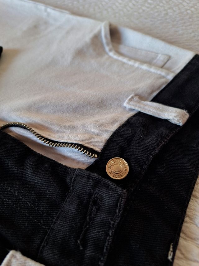 Pantalón vaquero bicolor