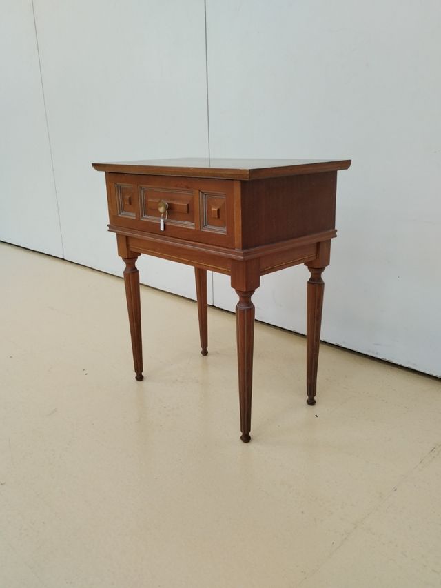 Mesilla de noche vintage