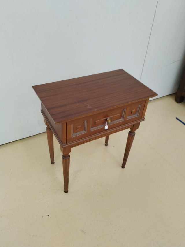 Mesilla de noche vintage