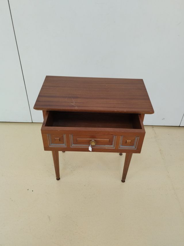 Mesilla de noche vintage