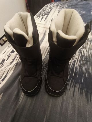 Botas nieve y agua decatlon T25 negras