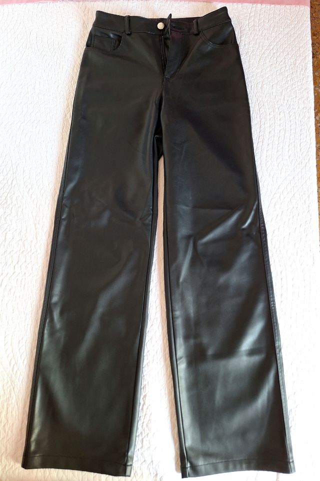 Pantalón tipo cuero