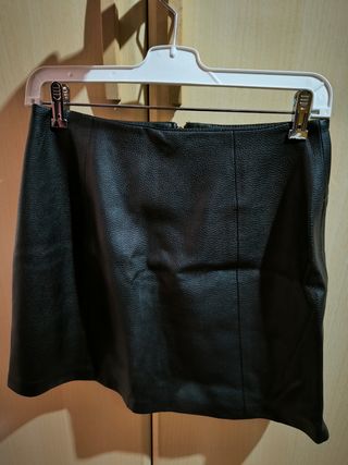 Falta de cuero negra, talla S
