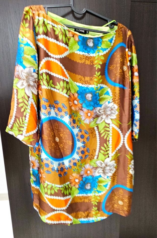 Vestido verde de raso